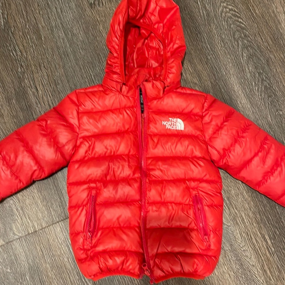 Boys Size large (fits like a 6-7) North Face Coat